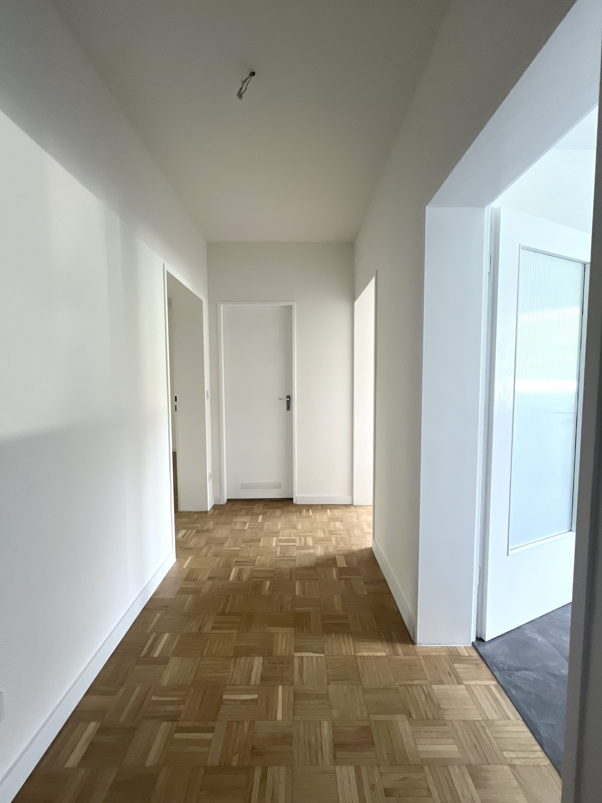 Wohnung modernisiert – mehrere Räume sauber aufgearbeitet und aufgefrischt �� Nachher